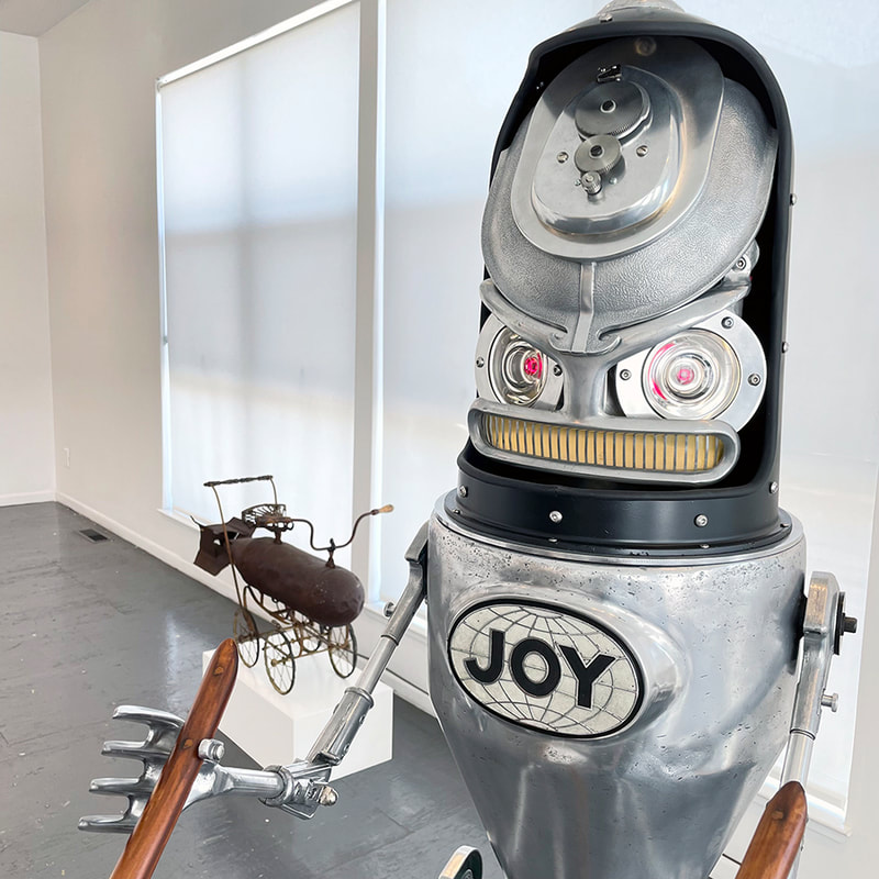 Robot sculpture head